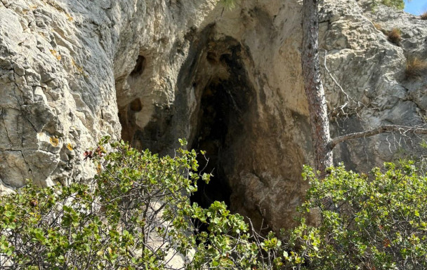 Rando du 04 10  La grotte des amandiers St Julien les Martigues